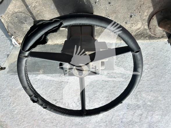 Gleaner R72 Зерноуборочные комбайны