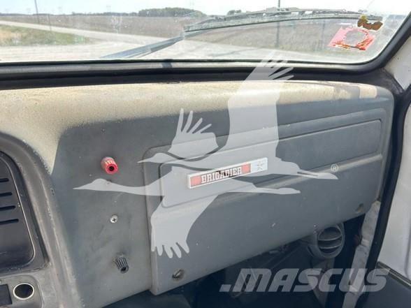 GMC BRIGADIER Седельные тягачи