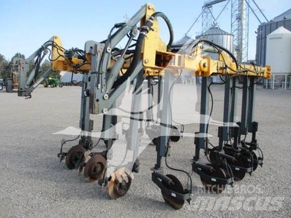 Hagie NTB16 Разбрасыватели минеральных удобрений