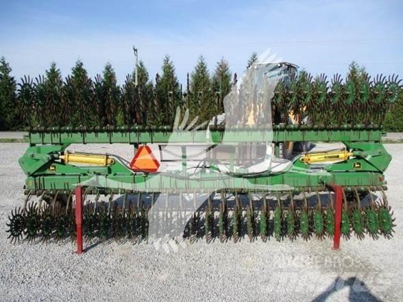 John Deere 400 Прочее почвообрабатывающее оборудование