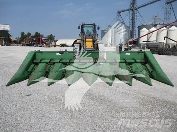 John Deere 843 Жатки