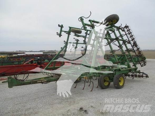 John Deere 960 Культиваторы сплошные