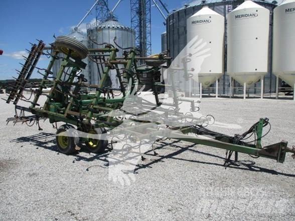 John Deere 960 Культиваторы сплошные
