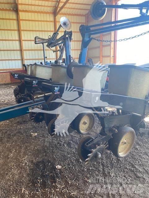 Kinze 2210 Сажалки
