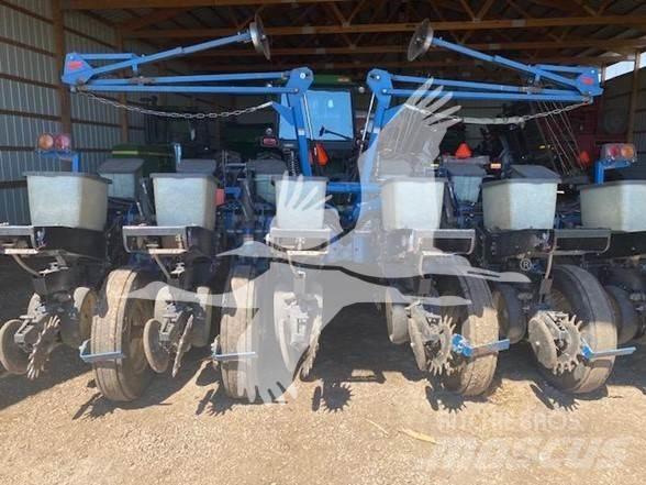 Kinze 2210 Сажалки