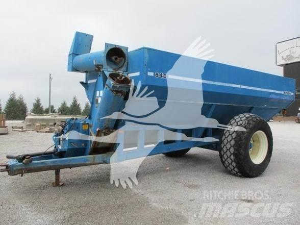 Kinze 840 Прицепы перегрузчики зерна