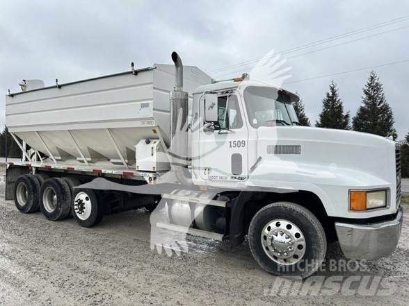 Mack CH613 Строительная техника - Другие