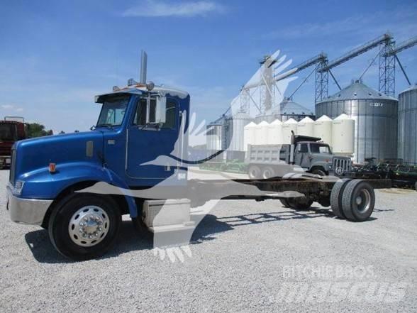 Peterbilt 330 Шасси с кабиной