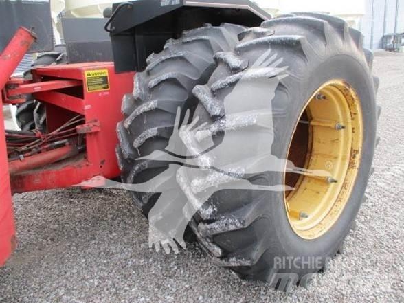 Versatile 876 Трактора