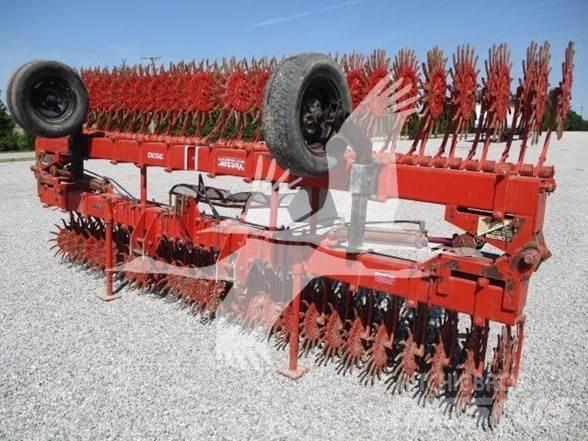 YETTER 3530 Прочее почвообрабатывающее оборудование