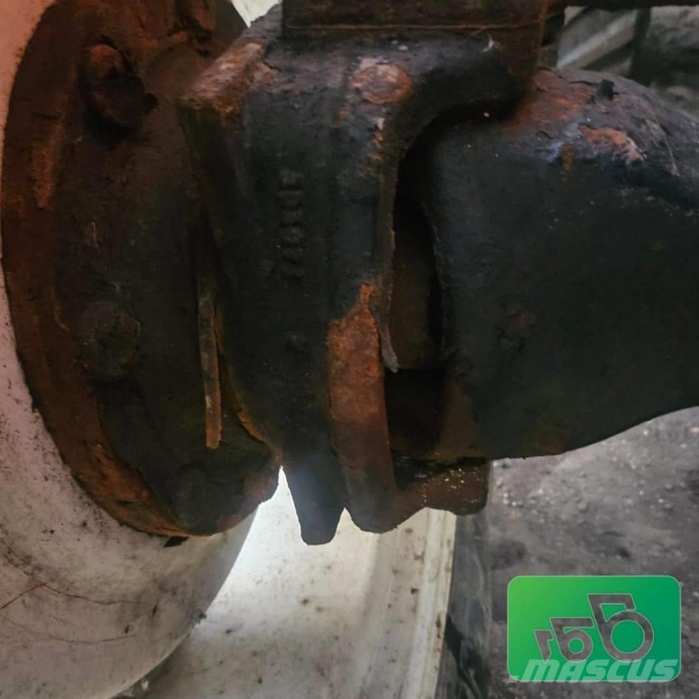 Valmet 8350. Parts Трактора