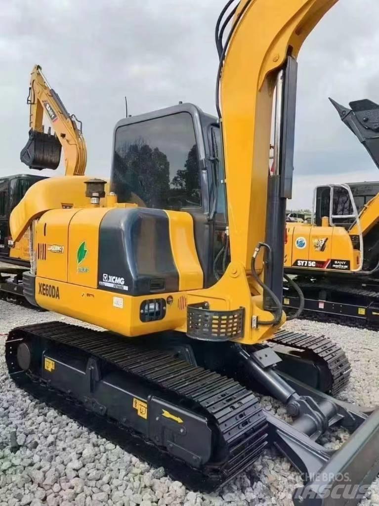 XCMG 60 Гусеничные экскаваторы