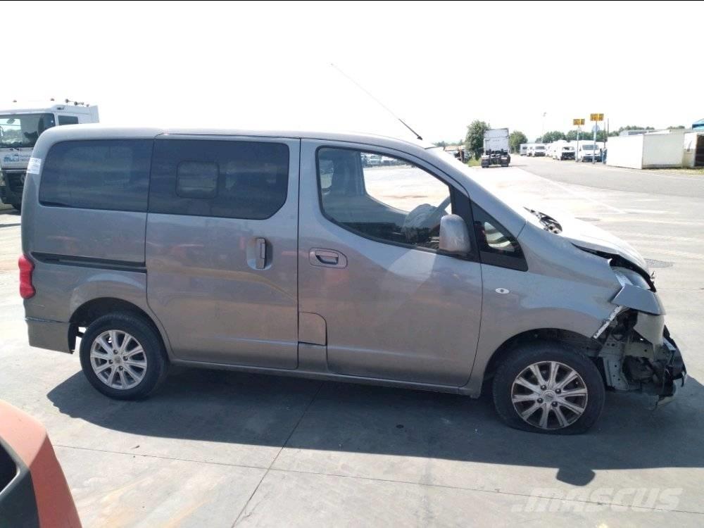 Nissan NV 200 Изотермический фургон