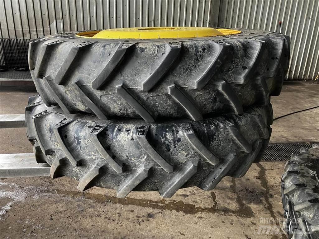 BKT 270/95R32 Шины и колёса