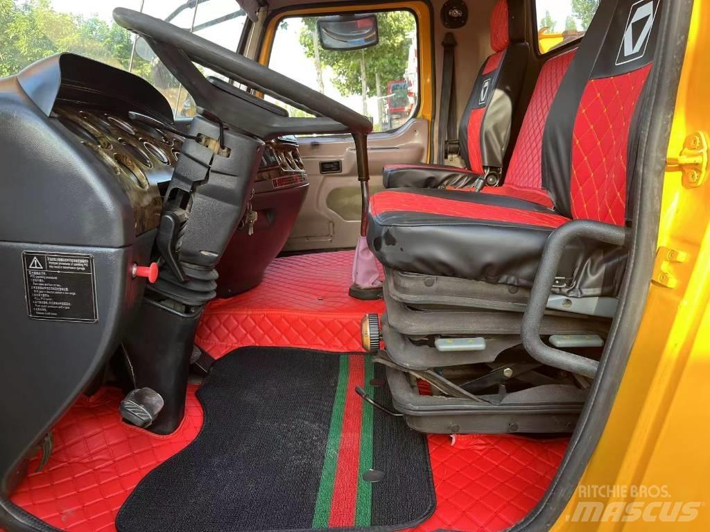 XCMG QY70K Автокраны