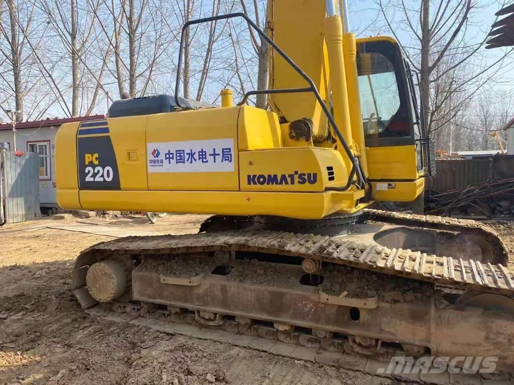 Komatsu PC 220-8 Гусеничные экскаваторы