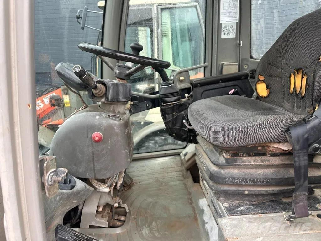 Atlas 65 x4x Фронтальные погрузчики