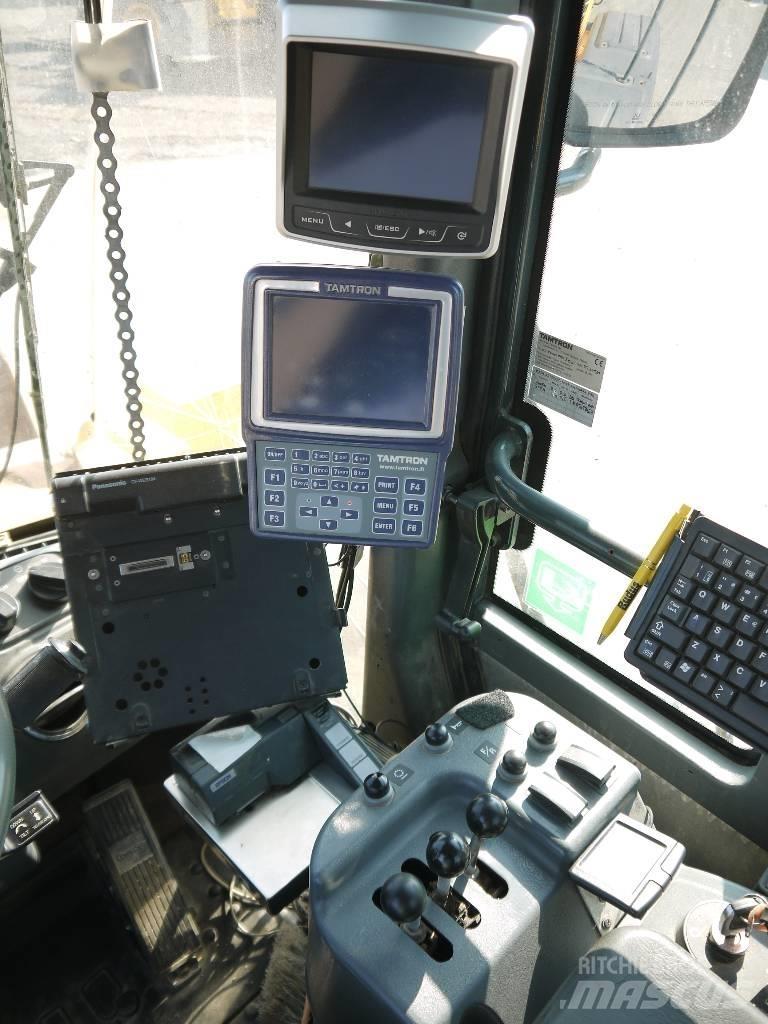 Hyundai HL 770-9 Фронтальные погрузчики