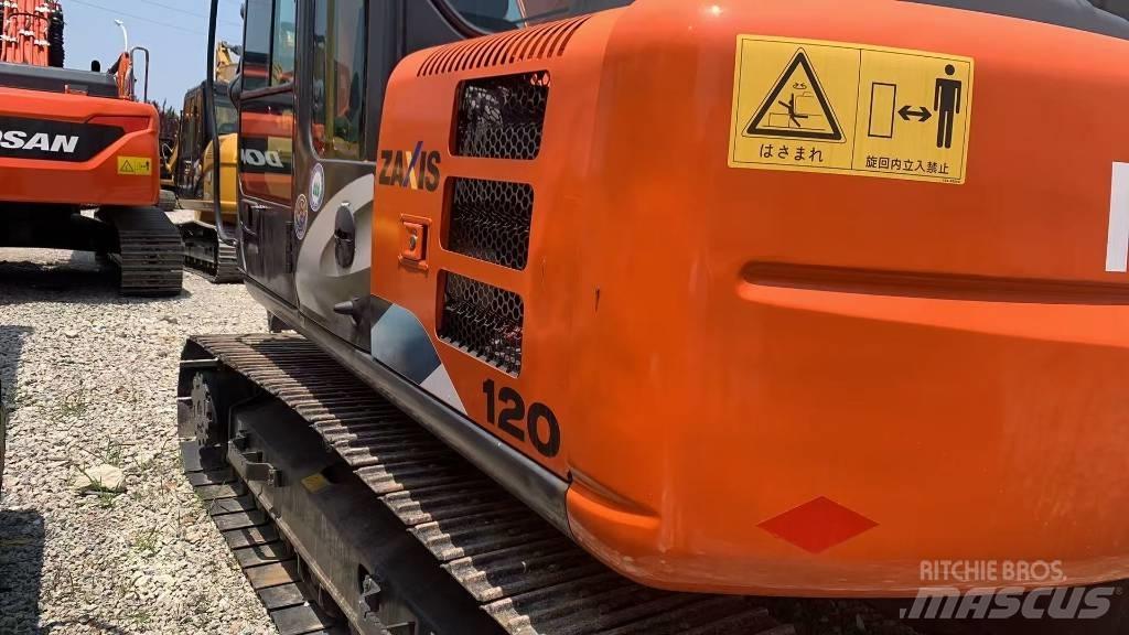 Hitachi ZAXIS120 Гусеничные экскаваторы