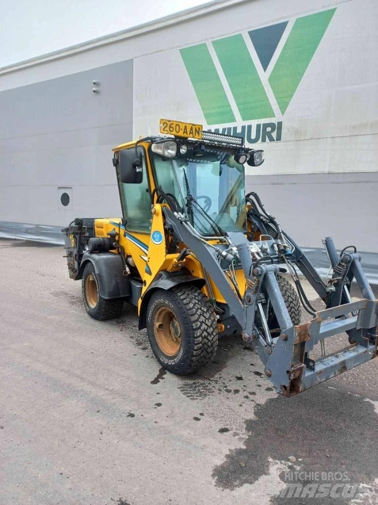 Wille 335B Коммунальные тракторы