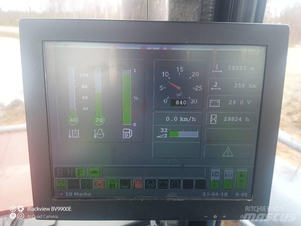 Komatsu 860.4 Форвардеры