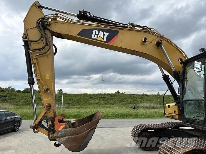 CAT 320FL Гусеничные экскаваторы