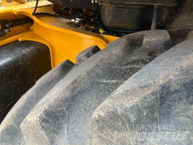 JCB 3CX ECO AEC Экскаваторы-погрузчики