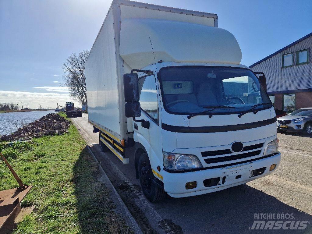 Hino 3815 Грузовики-Фургоны