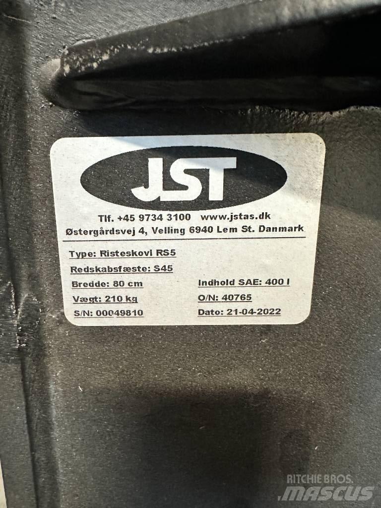 JST Risteskovl - S45 Ковши