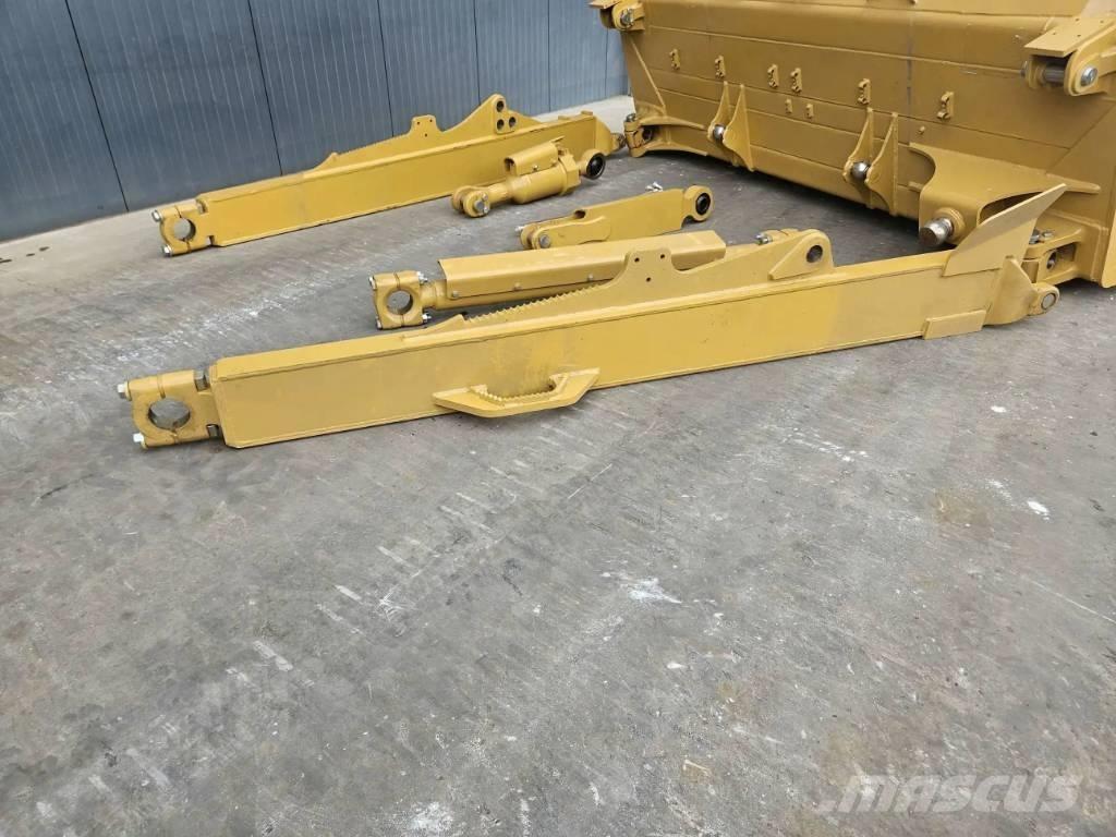 CAT D8N SU Бульдозерные отвалы