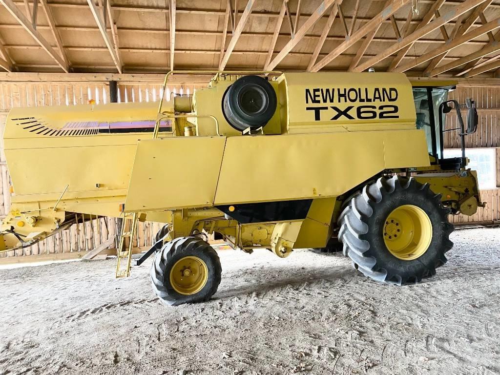 New Holland TX 62 Зерноуборочные комбайны