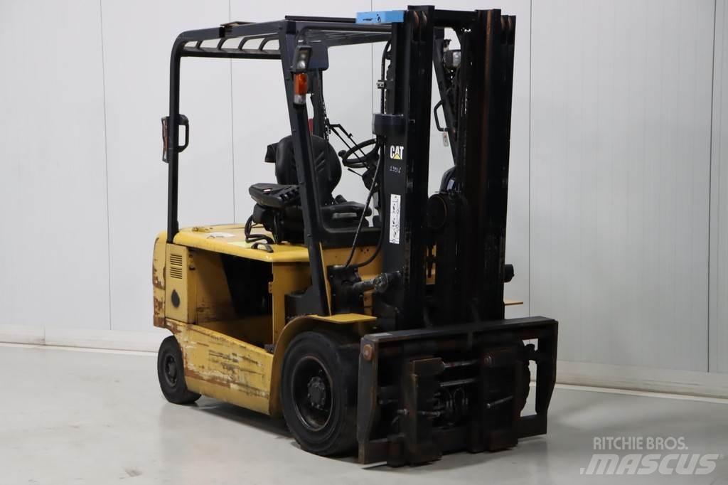 CAT EP35KPAC Электропогрузчики