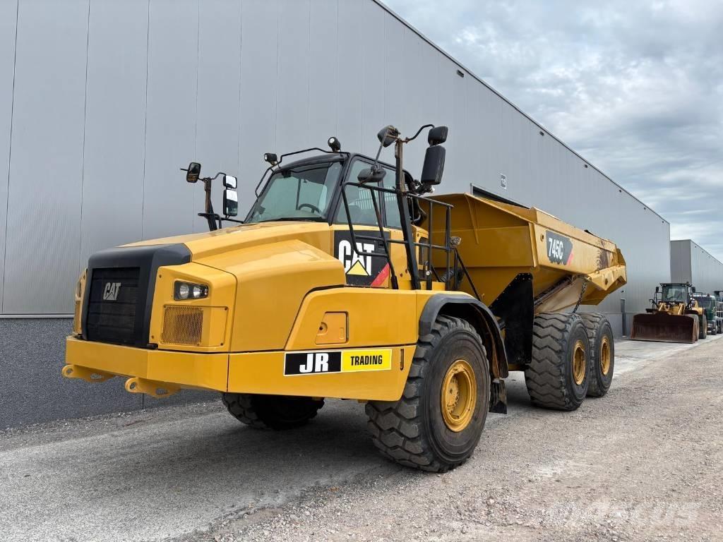 CAT 745 C Шарнирно-сочленённые самосвалы