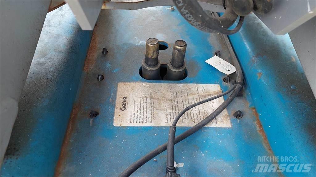 Genie GS1932 Ножничные подъемники