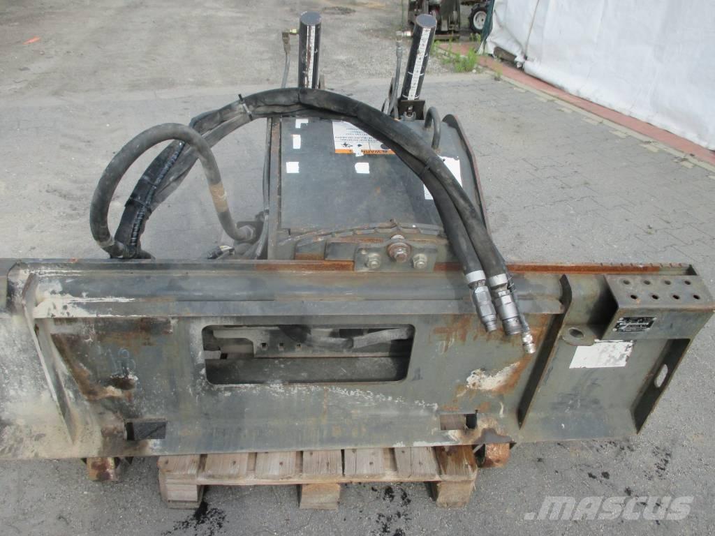 Bobcat 18 PLA Скреперы