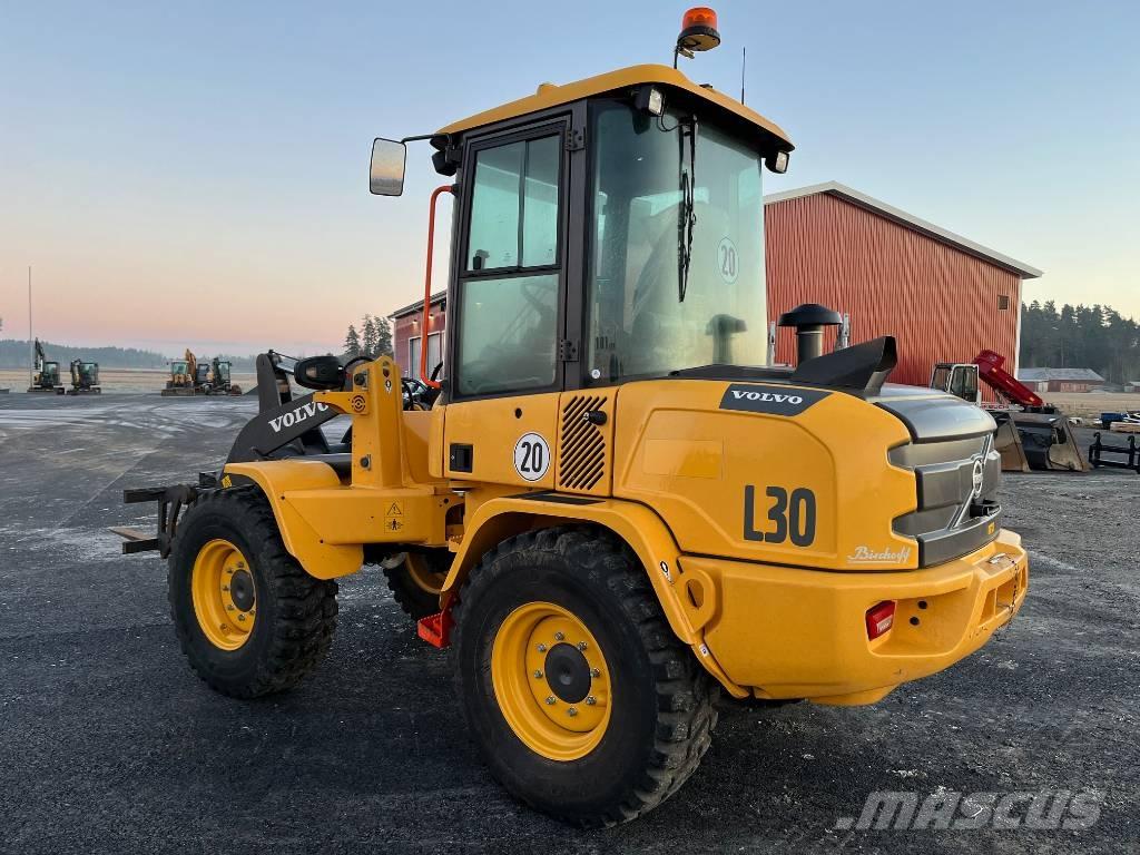 Volvo L 30 H Фронтальные погрузчики