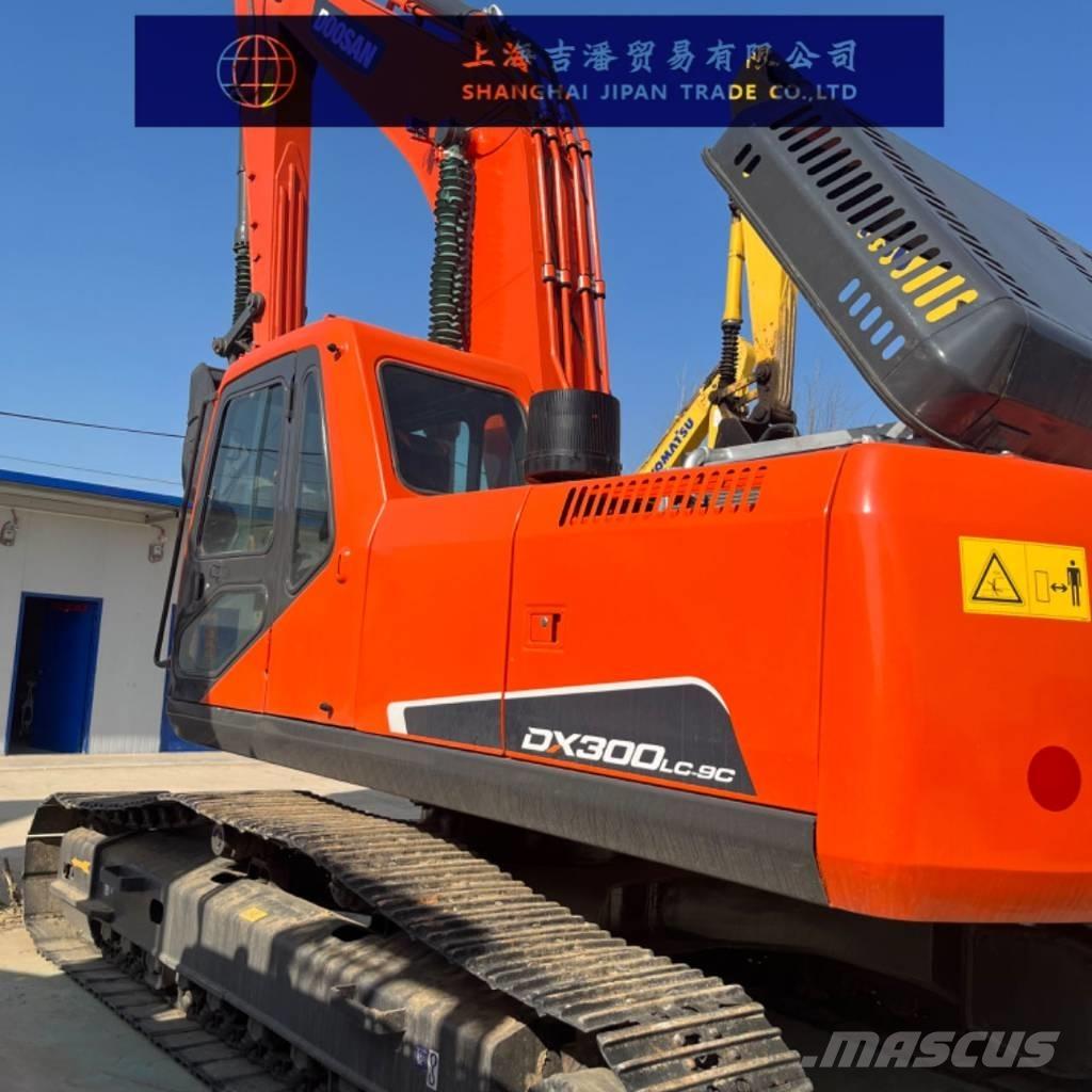 Doosan DX 300 Гусеничные экскаваторы
