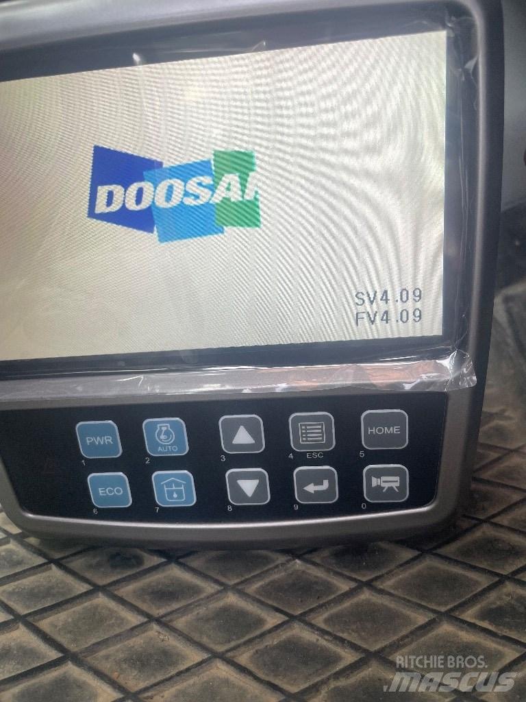 Doosan DX 140 LCR-3 Электронные блоки