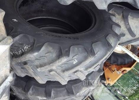  Pneu 13.6R28 Шины и колёса