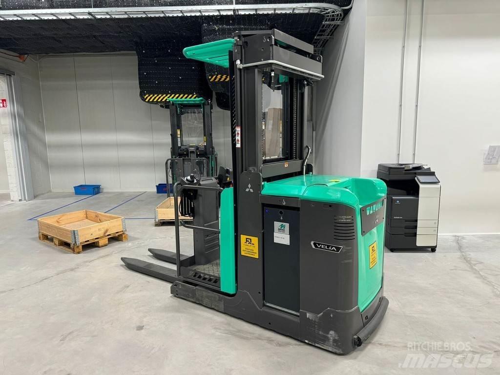 Mitsubishi OPBM10P Вертикальные комплектовщики