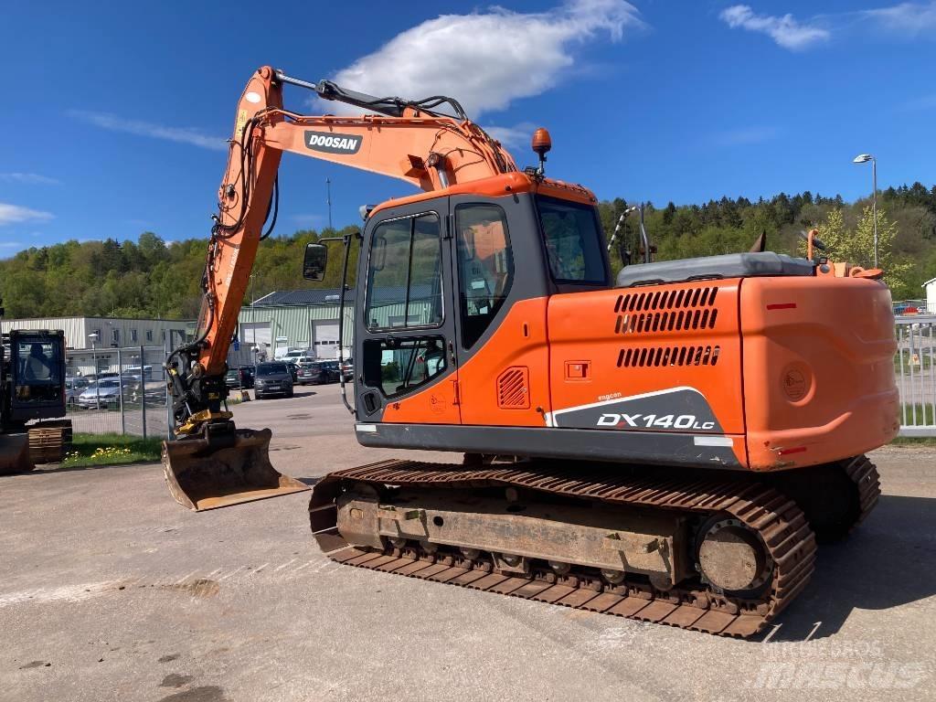 Doosan DX 140 LC Гусеничные экскаваторы