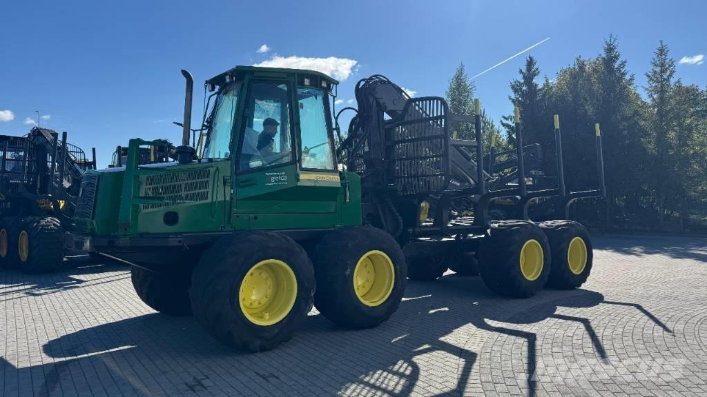 John Deere 1110 D Форвардеры