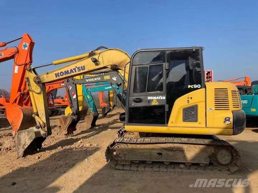 Komatsu PC 70-8 Гусеничные экскаваторы