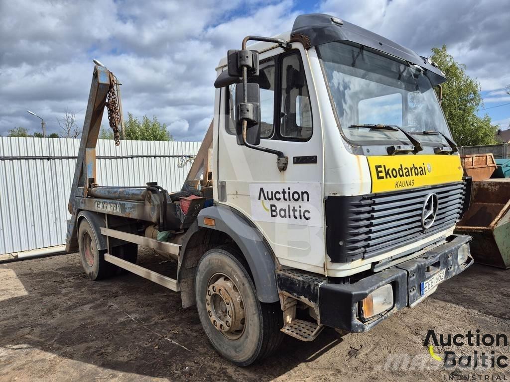 Mercedes-Benz 1722 Скиповые погрузчики