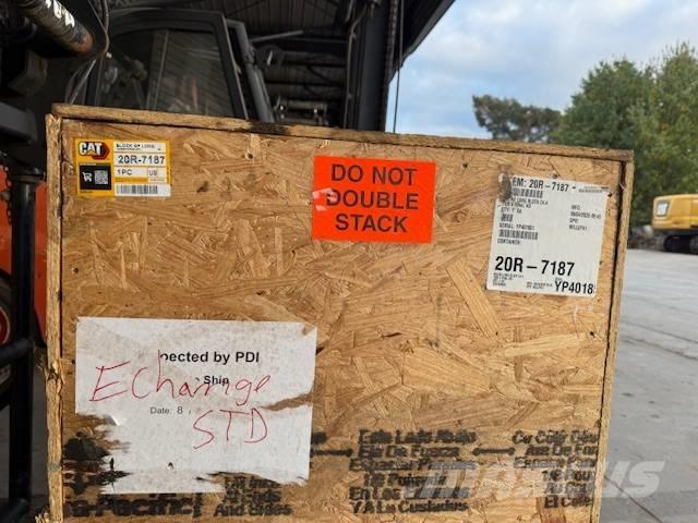 CAT 320 Гусеничные экскаваторы