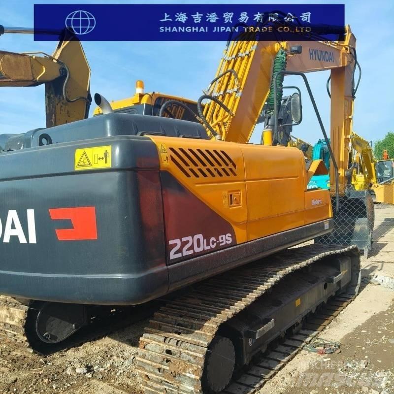 Hyundai R220 Малые экскаваторы 7т-12т