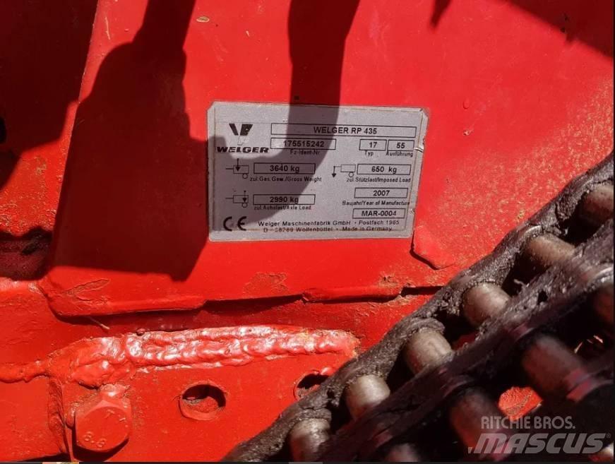 Lely RP 435 Рулонные пресс-подборщики