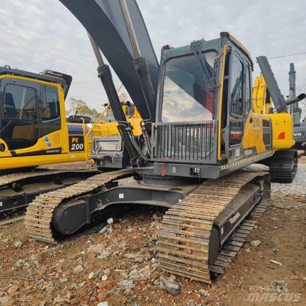 Volvo EC 240 Гусеничные экскаваторы