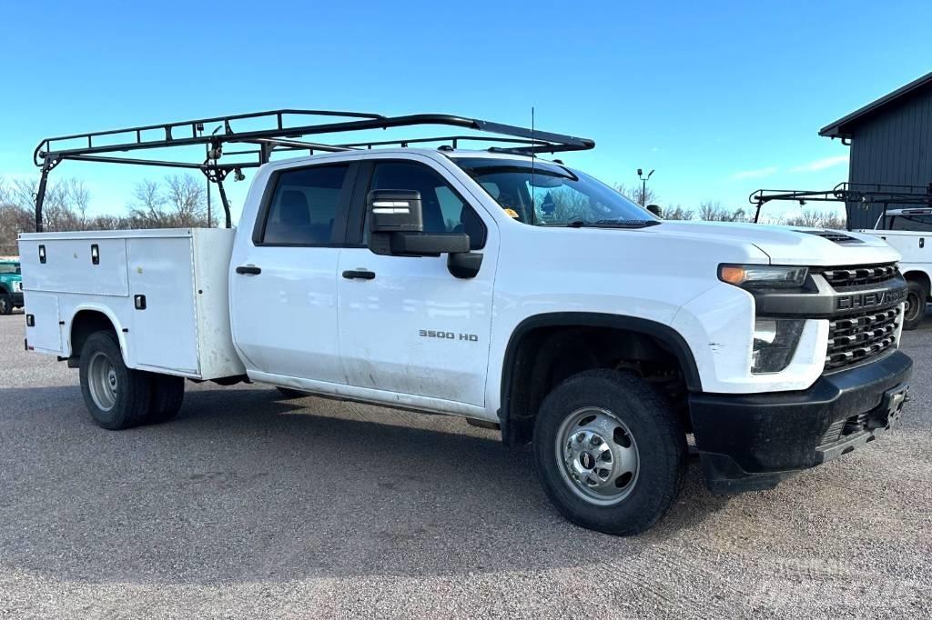 Chevrolet 3500 WT Бортовые фургоны