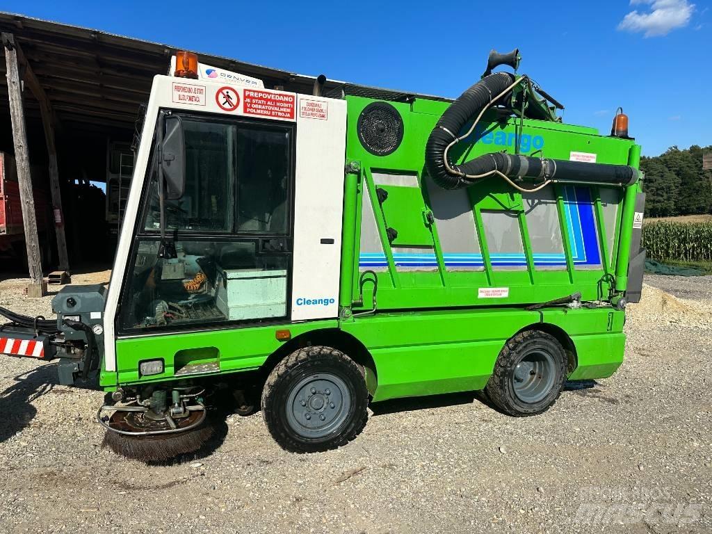 Schmidt Cleango Вакуумные уборочные машины